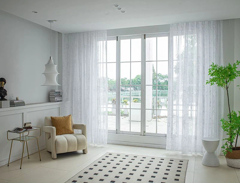 Doli KumaşBüyük Çiçek ve Gümüş Folyolu Perde