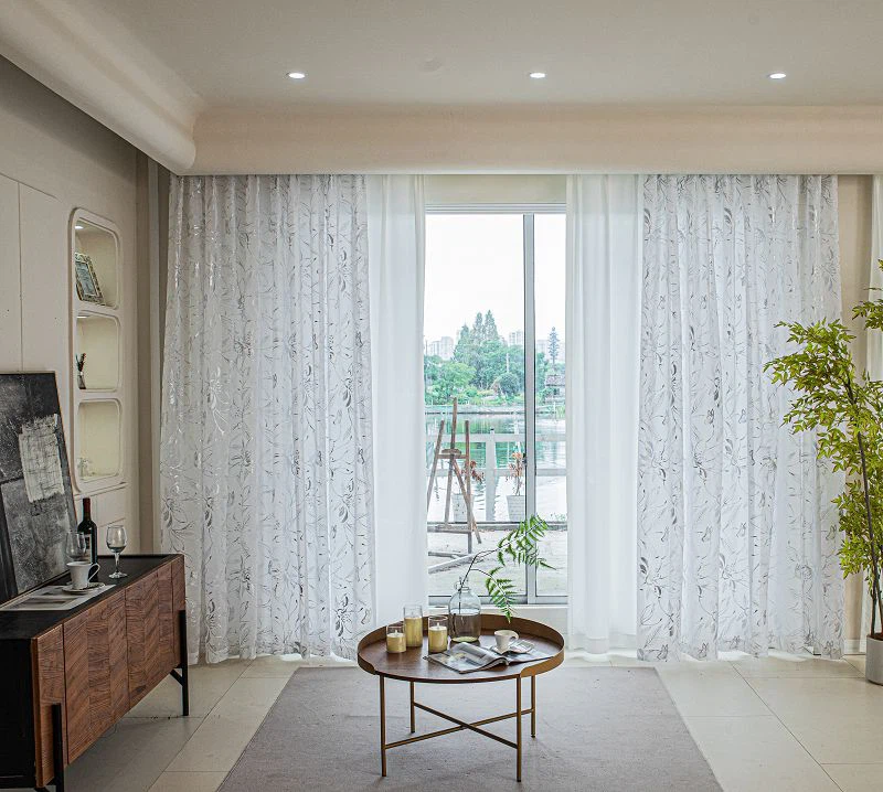 Doli Kumaş Lotus ve Gümüş Folyolu Pencere Perdesi